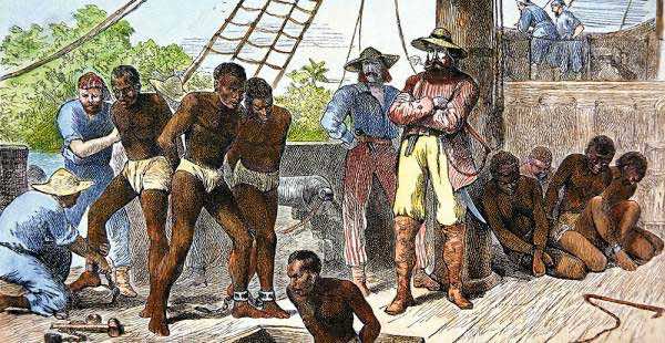 Grabado decimonónico que representa la llegada forzada de africanos esclavizados a América. La trata atlántica trasladó más de 12 millones de personas, convirtiéndolas en mercancía dentro de un sistema económico global.