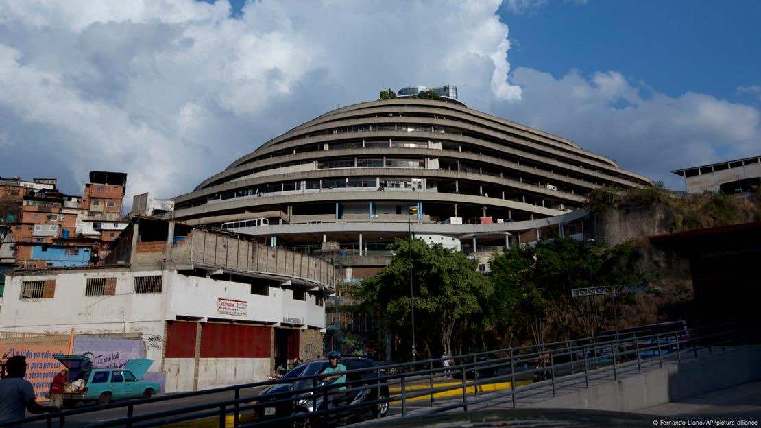 Edificio El Helicoide, sede del Servicio Bolivariano de Inteligencia Nacional (SEBIN) y centro penitenciario, en Caracas.