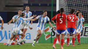 Argentina gana a Chile y logra tres puntos de oro en la Copa América Femenina