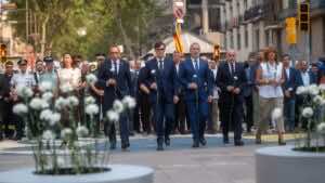 Barcelona recuerda a las víctimas del 17-A ocho años después