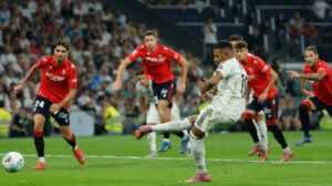 Mbappé salva los muebles y el Real Madrid arranca La Liga con victoria frente al Osasuna