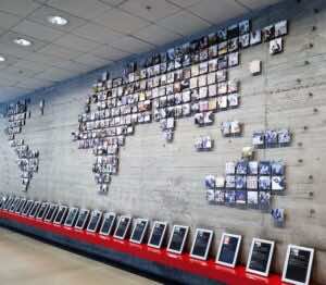 Infancia bajo asedio: la memoria palestina se exhibe en Chile