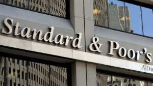 S&P mejora la calificación de España por el sólido crecimiento económico