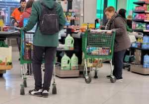 La renta real disponible en España se mantiene estancada desde 2010
