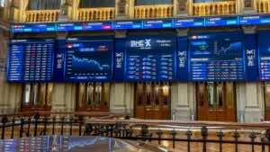 España entra en el grupo de los 20 países más ricos en activos financieros netos
