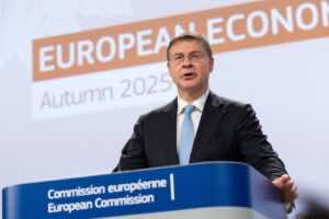 Bruselas confirma a España como locomotora europea impulsada por la inmigración