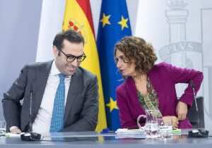 El Gobierno fija un techo de gasto récord de 212.000 millones para 2026