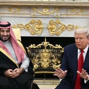 Trump y tres escenas que evidencian su desprecio a la prensa