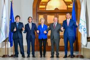 La UE aprueba el acuerdo con Mercosur tras 25 años de negociaciones y pese a la oposición de Francia