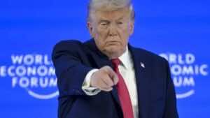 Trump señala nuevamente a España y le exige elevar su gasto militar al 5% del PIB