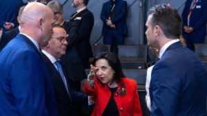 Washington elogia los progresos de España en defensa pero mantiene sus dudas