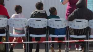 El Supremo pone freno a los tribunales que ignoran la presunción de minoría de edad de los migrantes