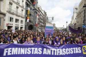 Diez ultras de Núcleo Nacional detenidos por agredir a manifestantes del 8M