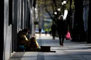 España recorta once puntos de desigualdad pero la pobreza extrema persiste