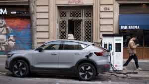 Ventas récord de vehículos eléctricos impulsadas por la deducción del IRPF