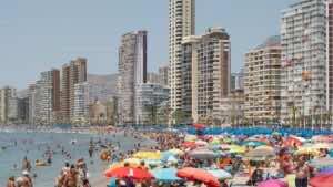 Irán encarece las vacaciones ante un verano que se espera de récord
