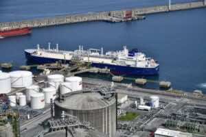 El gas europeo bajo mínimos por el bloqueo de Ormuz
