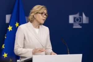 Bruselas cierra el espectro satelital militar a Musk y reserva dos tercios a Europa