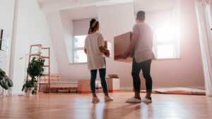 Solo uno de cada cuatro jóvenes con empleo logra emanciparse