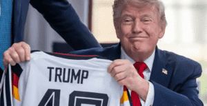 Merz regala a Trump una camiseta de Alemania y añade un gesto de distensión a la cumbre del G7