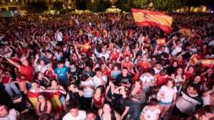 España celebra en las calles su segunda estrella mundial