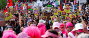 Miles de personas protestan en Alemania contra la AfD en pleno auge de la extrema derecha