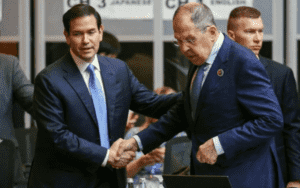 Rubio y Lavrov reanudan el diálogo sobre Ucrania en Manila en busca de una salida negociada