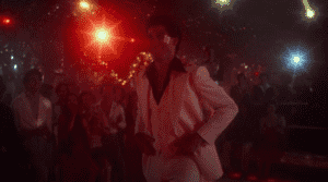 Subastan en Los Ángeles icónicos objetos del cine: desde el traje de John Travolta hasta la dentadura de Michael Jackson en Thriller