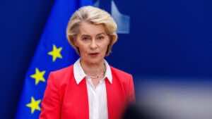 Von der Leyen rectifica y pide cerrar filas con España