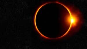 El eclipse dispara el turismo en el «corredor de totalidad»