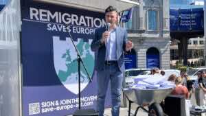 La internacional racista usa la crisis de Ceuta como coartada