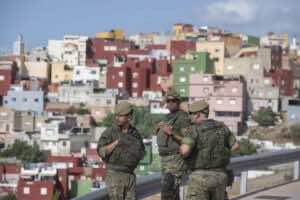 Defensa reconstruye la avalancha de Ceuta y apunta al efecto llamada