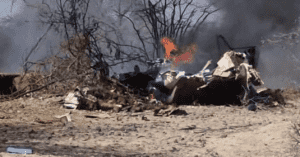 Tragedia en Perú: mueren 13 personas al estrellarse una avioneta turística sobre las Líneas de Nazca
