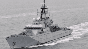 La ultraderecha británica propone desplegar la Royal Navy para frenar la inmigración irregular