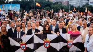 La derecha convierte la solidaridad con Ceuta en ofensiva contra Sánchez