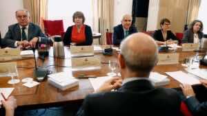 La Junta Electoral cuestiona que el Supremo deje sin voto a miles de españoles