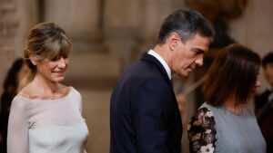 Peinado envía a Begoña Gómez a juicio y Moncloa denuncia «acoso»