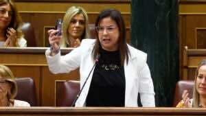 El espray de Ana Vázquez obliga a precintar zonas del Congreso