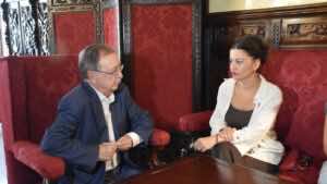 Vivas contradice a su partido y acepta derivar menores a la Península