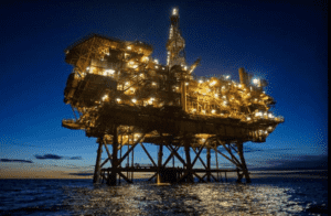 El brent se acerca a los 100 dólares mientras el G7 estudia recurrir a las reservas