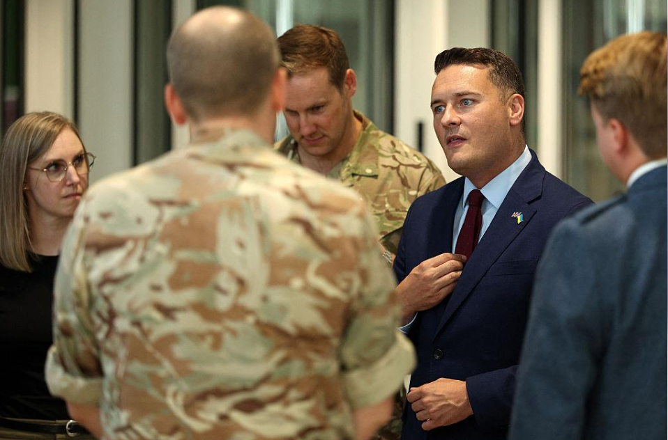 El ministro británico de Defensa, Wes Streeting, durante una visita al cuartel general militar de Northwood, el 29 de julio de 2026. Foto: Adrian Dennis / AFP.
